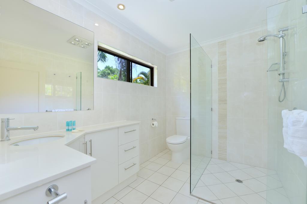 Sea La Villa Port Douglas Room photo