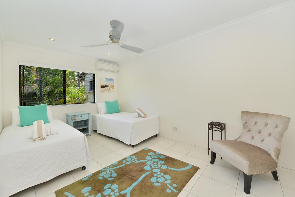 Sea La Villa Port Douglas Room photo